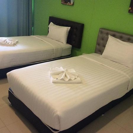 Hotel 2Bedtel Bangkok Esterno foto