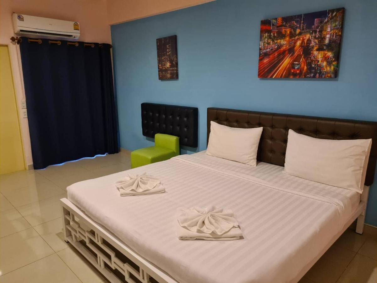 Hotel 2Bedtel Bangkok Esterno foto