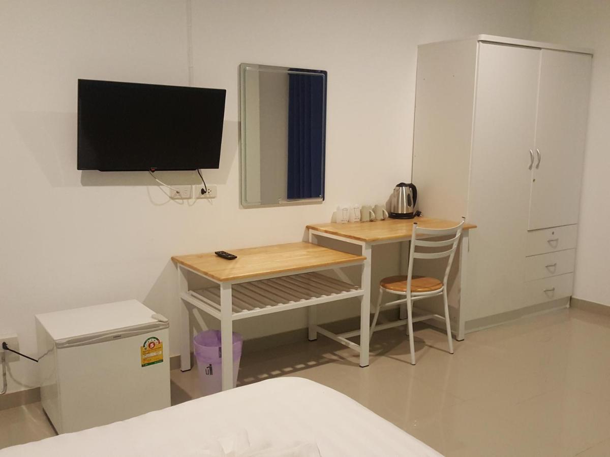 Hotel 2Bedtel Bangkok Esterno foto