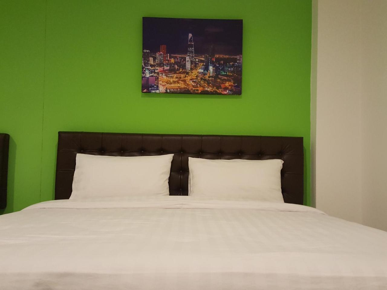 Hotel 2Bedtel Bangkok Esterno foto