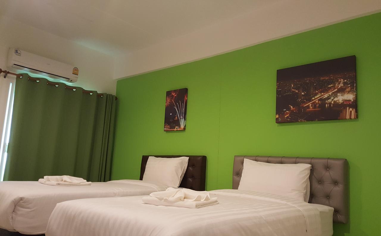 Hotel 2Bedtel Bangkok Esterno foto