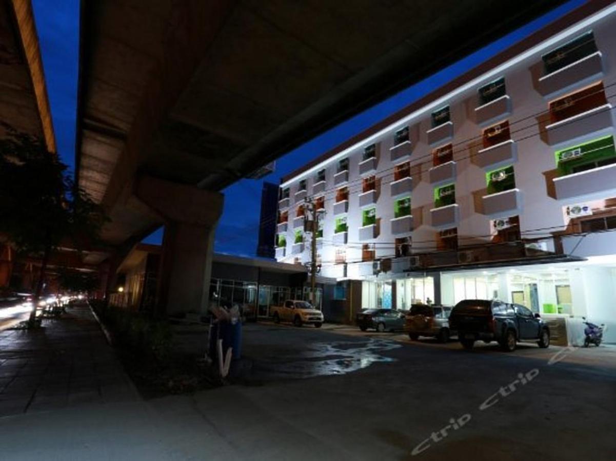 Hotel 2Bedtel Bangkok Camera foto